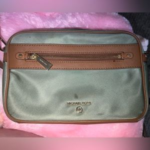 Green Michael kors crossbody bag